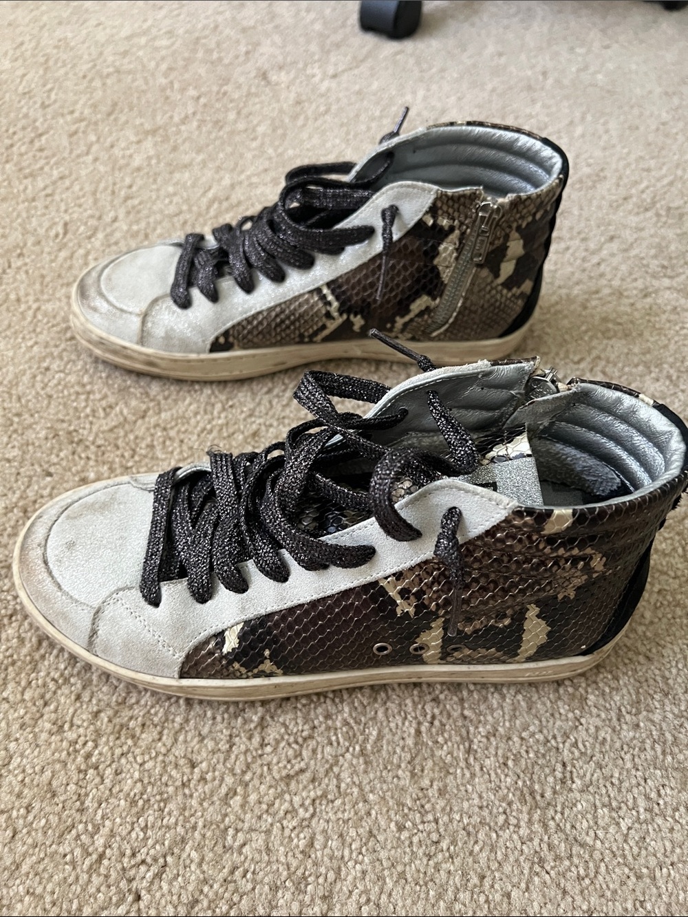 P448 Snake patterned Gray & Black High-Top Sneakers - side zip